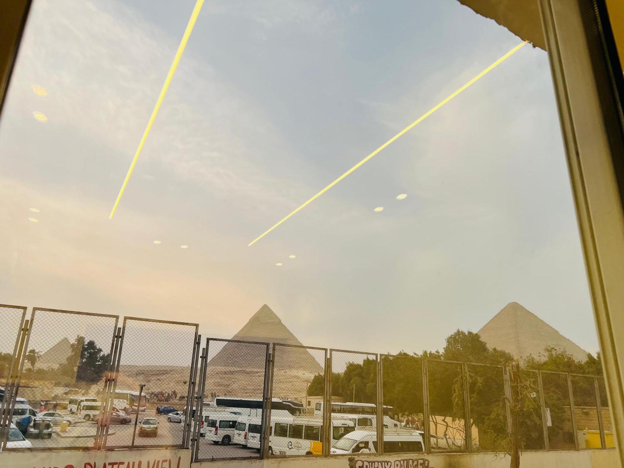 Great Scarab Pyramids View Hotel Kafrat al Jabal Exterior photo