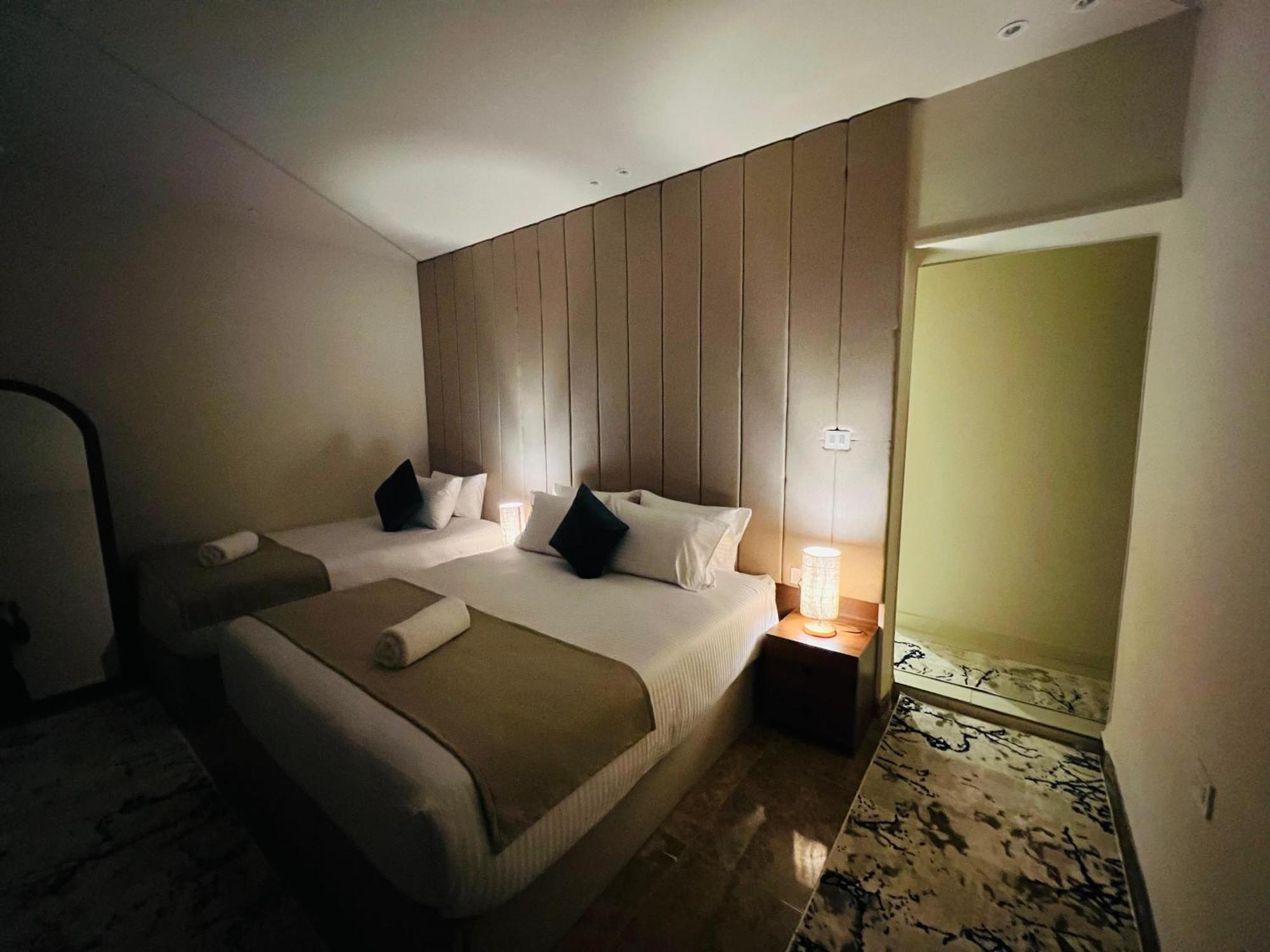 Great Scarab Pyramids View Hotel Kafrat al Jabal Exterior photo