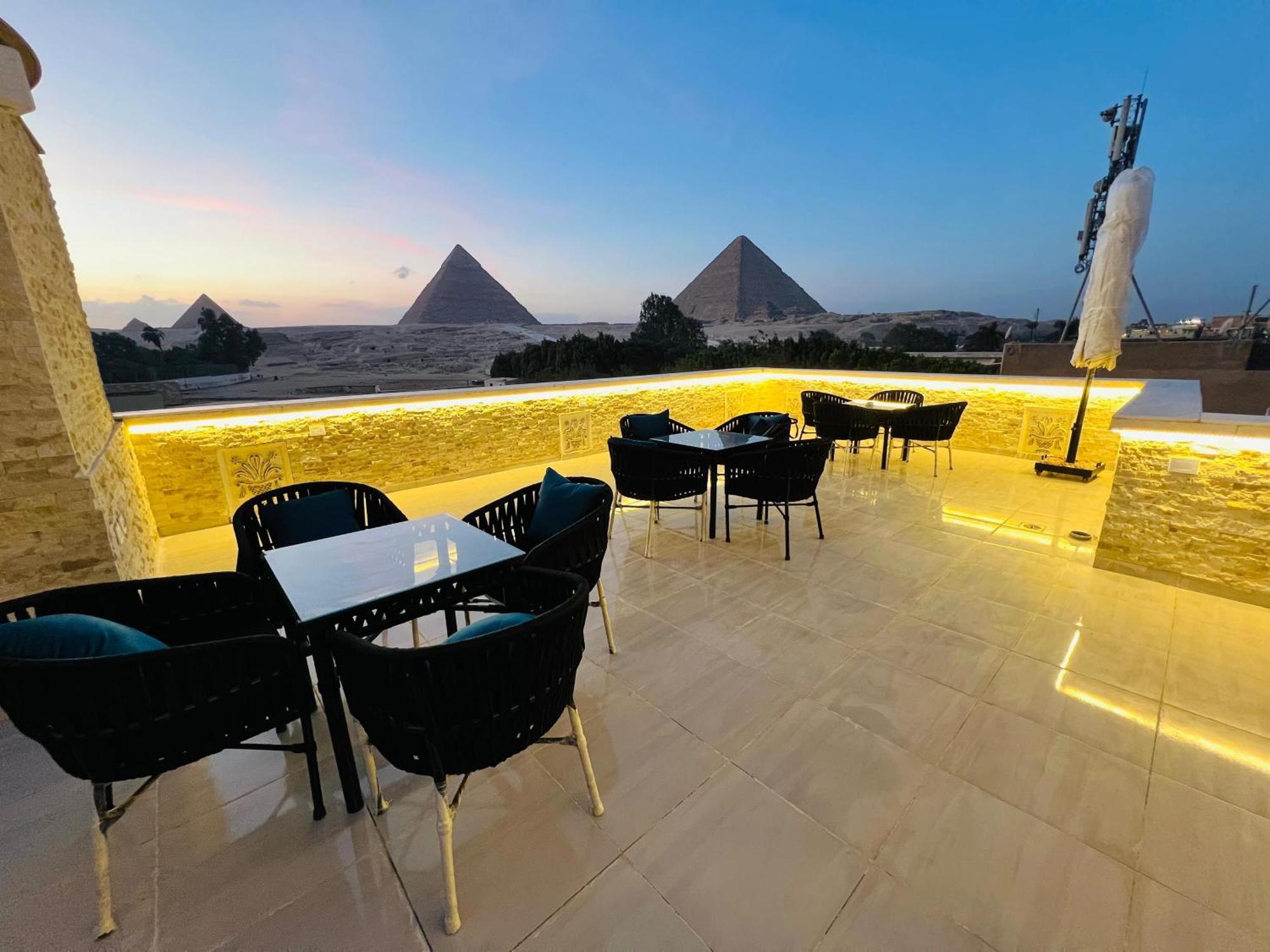 Great Scarab Pyramids View Hotel Kafrat al Jabal Exterior photo