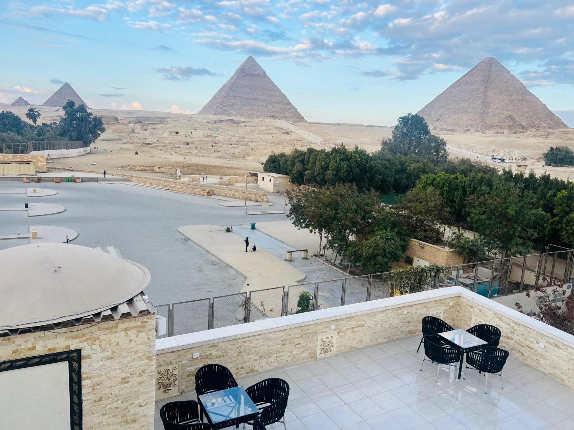 Great Scarab Pyramids View Hotel Kafrat al Jabal Exterior photo